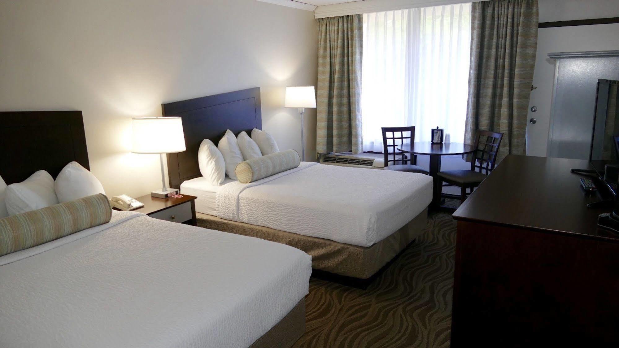 The Breakers Hotel & Suites Rehoboth Beach Bagian luar foto
